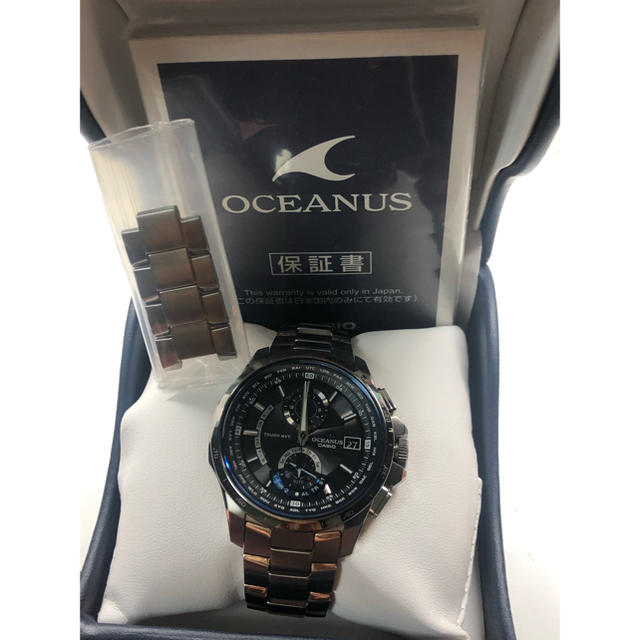 CASIO(カシオ)のOCEANUS(オシアナス)  OCW-T1000 メンズの時計(腕時計(アナログ))の商品写真