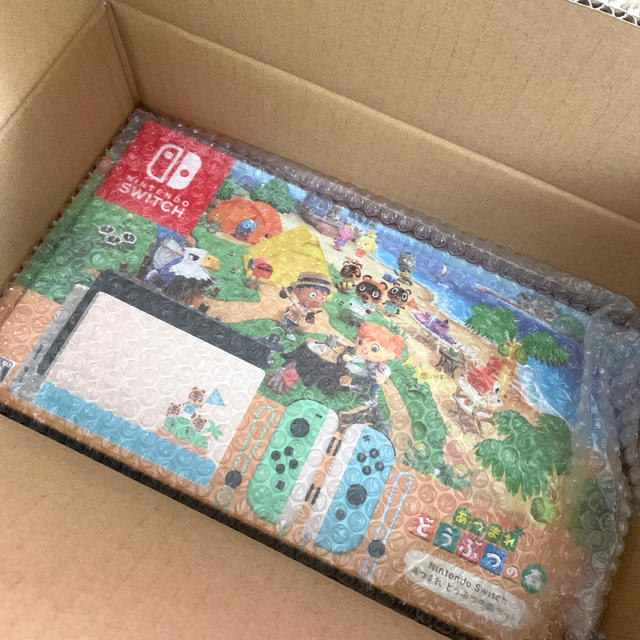 任天堂(ニンテンドウ)の任天堂スイッチ　あつまれどうぶつの森セット　新品 エンタメ/ホビーのゲームソフト/ゲーム機本体(家庭用ゲーム機本体)の商品写真