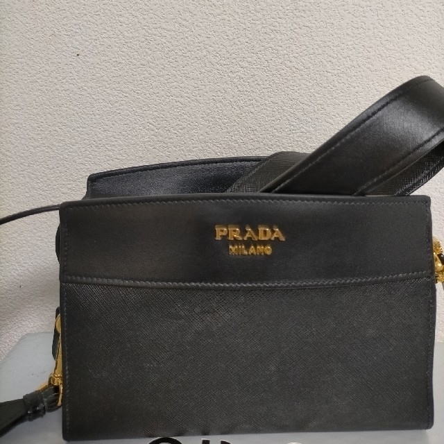 PRADA(プラダ)のPRADA ショルダーバッグ レディースのバッグ(ショルダーバッグ)の商品写真