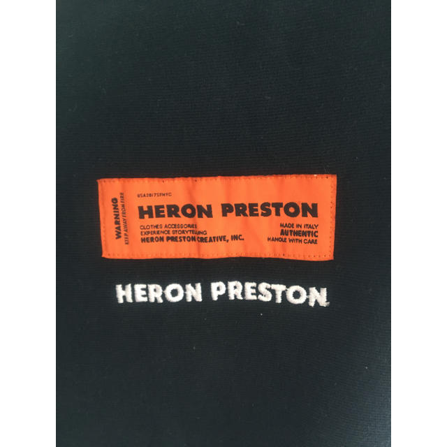 OFF-WHITE(オフホワイト)の【正規品】HERON PRESTON スウェットパンツ メンズのパンツ(その他)の商品写真