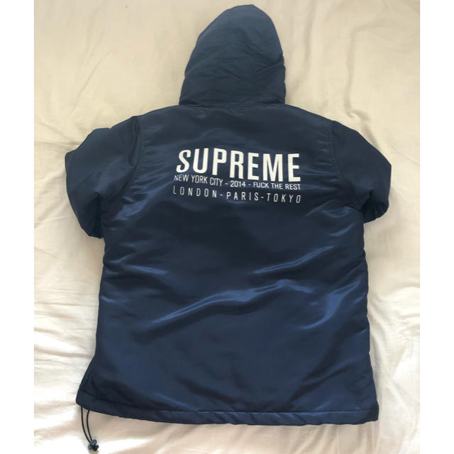 Supreme(シュプリーム)の【私物出品】supreme プルオーバージャケット メンズのジャケット/アウター(ダウンジャケット)の商品写真