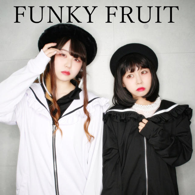 FUNKY FRUIT(ファンキーフルーツ)のファンキーフルーツ フリルセーラーパーカー レディースのトップス(パーカー)の商品写真