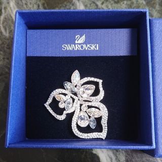 スワロフスキー(SWAROVSKI)の新品★未使用★雑誌掲載★SWAROVSKI★ブローチ(ブローチ/コサージュ)