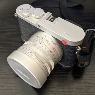 ライカ(LEICA)のLeica  Q  シルバークローム(コンパクトデジタルカメラ)