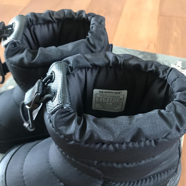 THE NORTH FACE(ザノースフェイス)のザ ノース フェイス ヌプシ ブーティー  キッズ/ベビー/マタニティのキッズ靴/シューズ(15cm~)(ブーツ)の商品写真