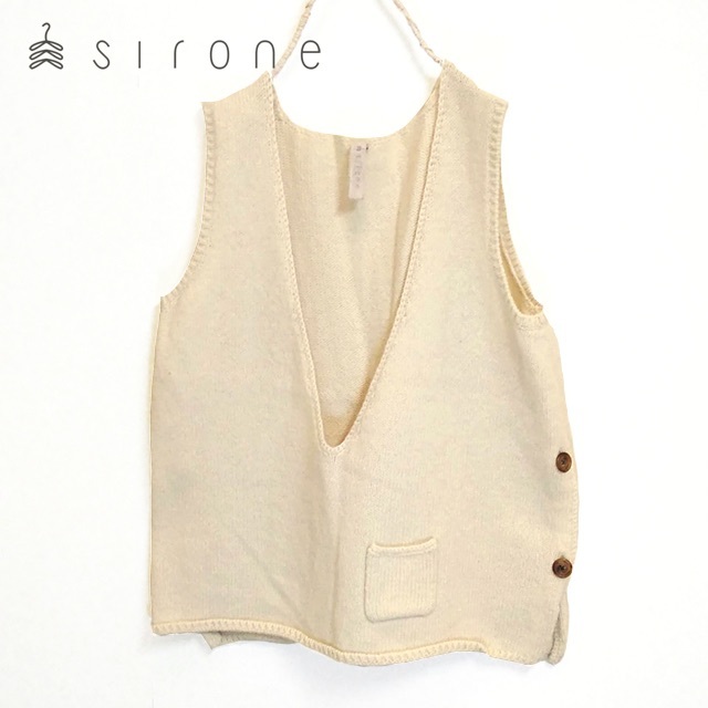 レディース美品 sirone✨シロネ ミニポケット サイドボタン ウール ニットベスト