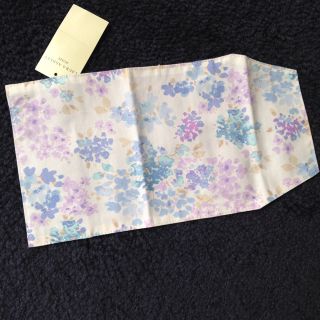 ローラアシュレイ(LAURA ASHLEY)のローラアシュレイ ブックカバー新品(その他)