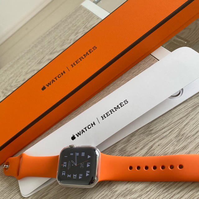 新品未使用 HERMES Apple Watch series6 ラバーベルト 最新デザインの