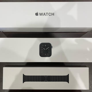 アップルウォッチ(Apple Watch)のApple Watch series 5 チタニウムケースとバンド(腕時計(デジタル))