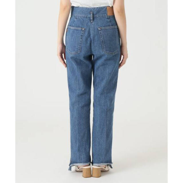 Spick & Span(スピックアンドスパン)の5 1/2 BEAUTY-LINE SLIT DENIM レディースのパンツ(デニム/ジーンズ)の商品写真