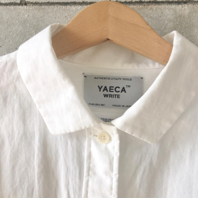 YAECA(ヤエカ)のYAECA 白シャツ コットンリネン レディースのトップス(シャツ/ブラウス(長袖/七分))の商品写真