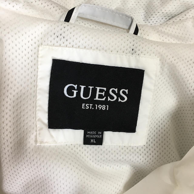 GUESS XL 新品 メンズ ナイロンジャケット ウィンドブレーカー 白ジャケット