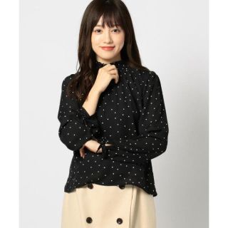 ミッシュマッシュ(MISCH MASCH)のドット柄シャーリングブラウス　黒　ブラック(シャツ/ブラウス(長袖/七分))