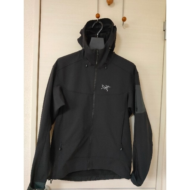 ARC'TERYX(アークテリクス)のMサイズ美品ARC'TERYX/アークテリクス EPSILON LT HOODY メンズのジャケット/アウター(ナイロンジャケット)の商品写真