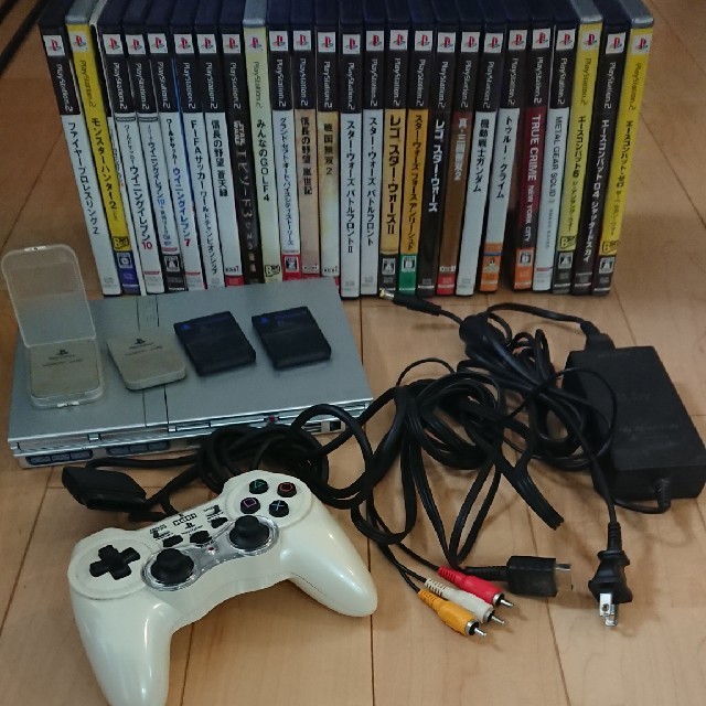 PlayStation2(プレイステーション2)のPS2 本体 ソフト25本セット エンタメ/ホビーのゲームソフト/ゲーム機本体(家庭用ゲーム機本体)の商品写真