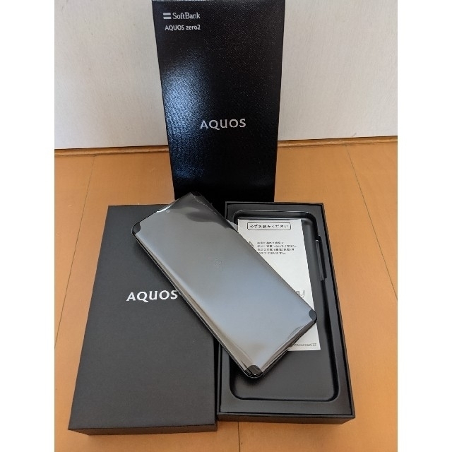 AQUOS(アクオス)のAQUOS zero2　【新品未使用】　★SIMロック解除受付済★ スマホ/家電/カメラのスマートフォン/携帯電話(スマートフォン本体)の商品写真