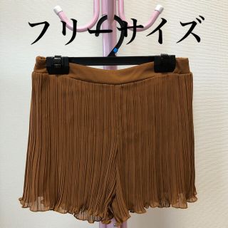 エゴイスト(EGOIST)のエゴイスト　プリーツショートパンツ　キュロット(ショートパンツ)