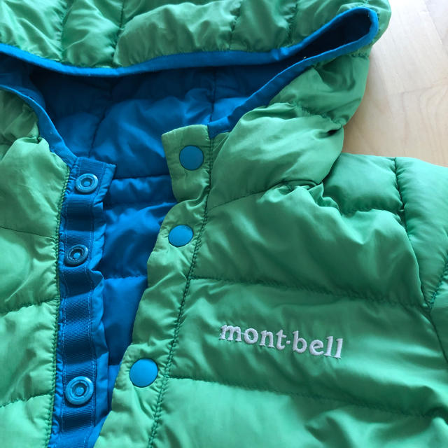 mont bell(モンベル)のみゆたん様専用　モンベル  リバーシブル　ダウン　80 キッズ/ベビー/マタニティのベビー服(~85cm)(ジャケット/コート)の商品写真