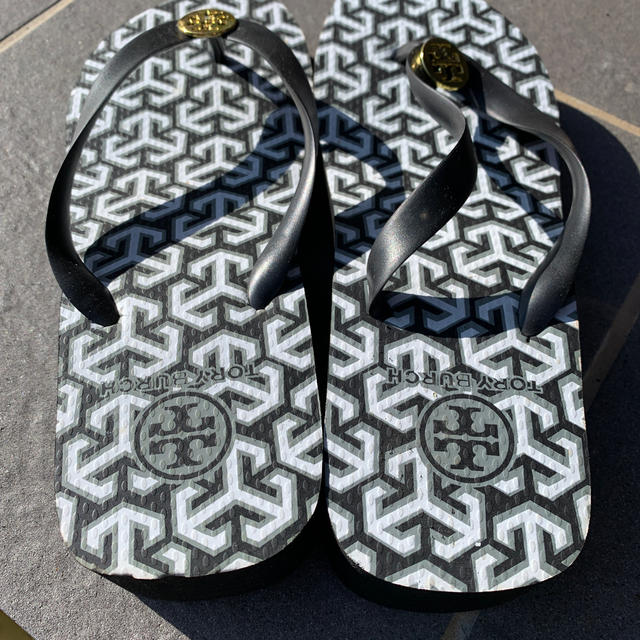 Tory Burch(トリーバーチ)のせんようです！トリーバーチ　厚底ビーチサンダル レディースの靴/シューズ(ビーチサンダル)の商品写真