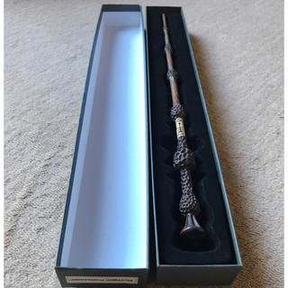 ユニバーサルスタジオジャパン(USJ)のハリーポッター　魔法の杖　２本セット(小道具)
