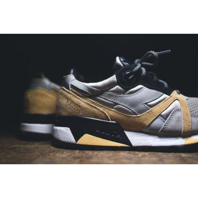 Diadora N9000 24 Kilates "Sombra"