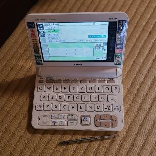 カシオ(CASIO)のEX-word DATAPLUS9 XD-K7200　ホワイト　日仏英　(電子ブックリーダー)