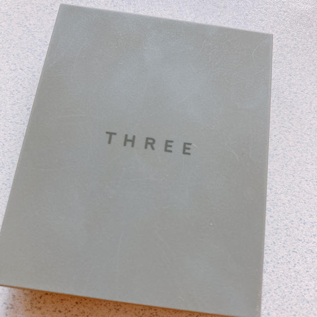 THREE(スリー)のTHREE シマリンググローデュオ 01 コスメ/美容のベースメイク/化粧品(その他)の商品写真