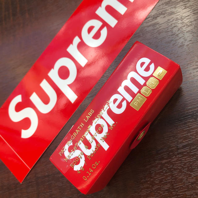 Supreme(シュプリーム)のSUPREME 口紅 Pat McGrath Labs Lipstick 新品 コスメ/美容のベースメイク/化粧品(口紅)の商品写真