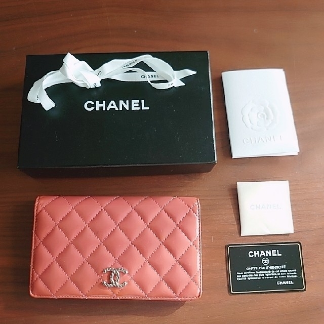 CHANEL(シャネル)のCHANEL　シャネル　お財布 レディースのファッション小物(財布)の商品写真