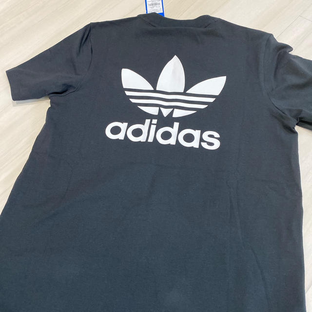 adidas(アディダス)の新品　adidas チュニック　レディース  レディースのトップス(チュニック)の商品写真