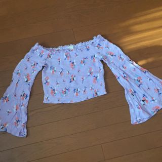 フォーエバートゥエンティーワン(FOREVER 21)のForever21  トップス(カットソー(長袖/七分))