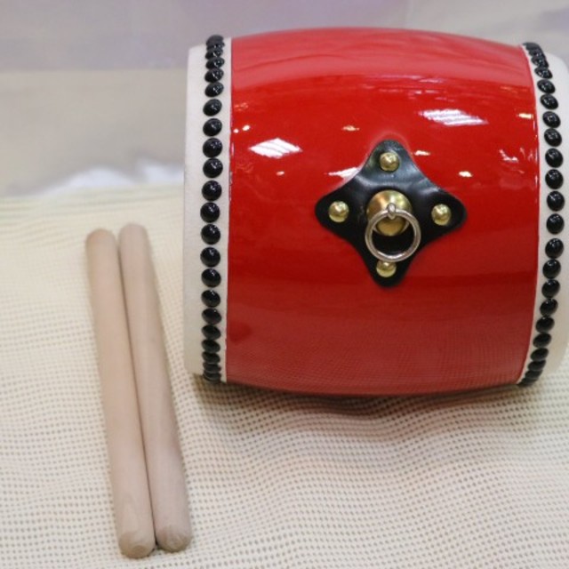 沖縄太鼓 高級エイサー大太鼓(特小サイズ)バチ2本付 新品未使用 沖縄太鼓 高級エイサー大太鼓(特小サイズ)バチ2本付 新品未使用