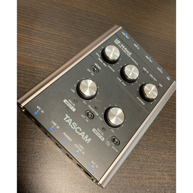 TASCAM オーディオインターフェース