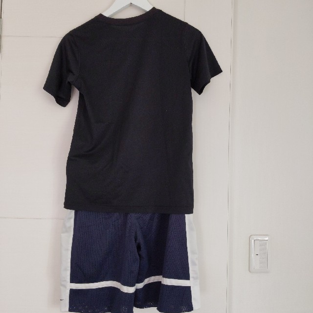 NIKE(ナイキ)のNIKE　セット　バスケット　Tシャツ＆パンツ チケットのスポーツ(バスケットボール)の商品写真