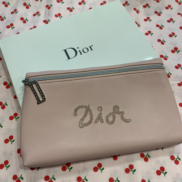 Dior(ディオール)のDior  ディオール　ノベルティ　ポーチ レディースのファッション小物(ポーチ)の商品写真