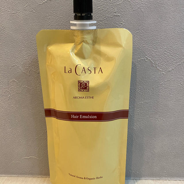 La CASTA(ラカスタ)のラ・カスタ　アロマエステ　ヘアエマルジョン　新品　未使用 コスメ/美容のヘアケア/スタイリング(トリートメント)の商品写真