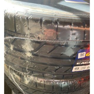 【新品】GOODYEAR  ノーマルタイヤ　245/45r/19/102w XL