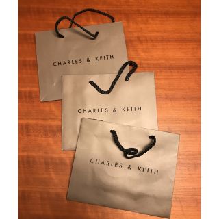 チャールズアンドキース(Charles and Keith)のCHARLES &KEITH ショップバッグ×3枚セット　グレーブラウン茶色(ショップ袋)