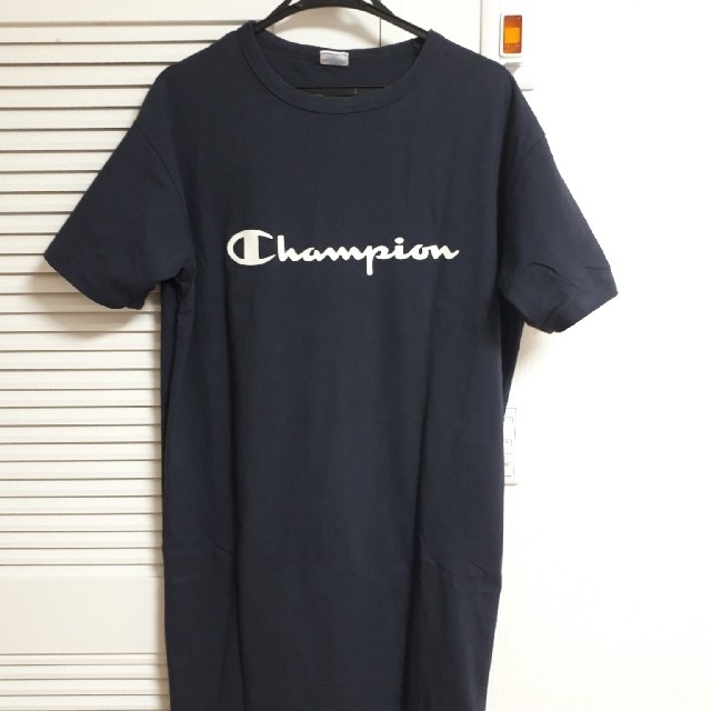 Champion(チャンピオン)のChampion(チャンピオン)クルーネック半袖カットワンピースLサイズ レディースのワンピース(ひざ丈ワンピース)の商品写真