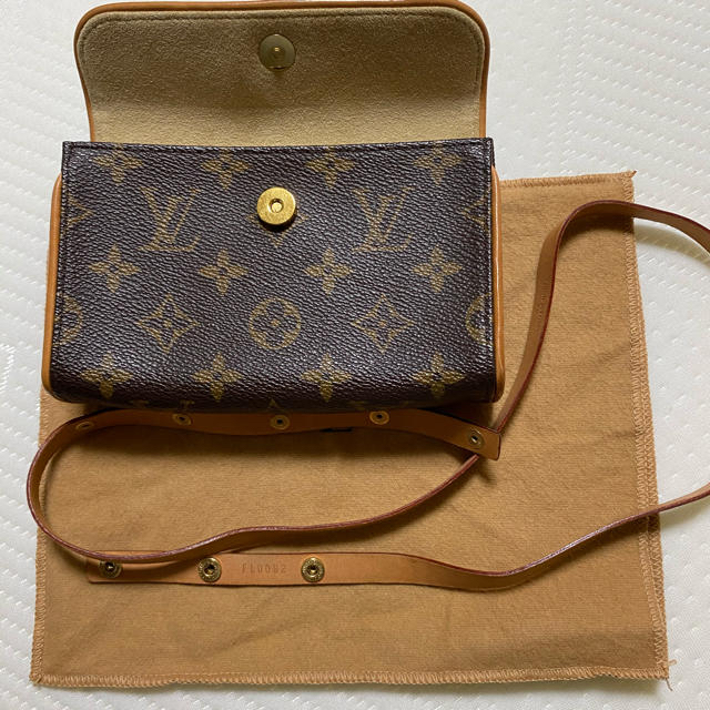 LOUIS VUITTON(ルイヴィトン)の超美品！廃番レア品　ルイヴィトン　ウエストポーチ レディースのバッグ(ボディバッグ/ウエストポーチ)の商品写真