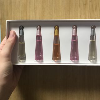 イッセイミヤケ(ISSEY MIYAKE)のイッセイミヤケ 香水 値下げ中(香水(女性用))