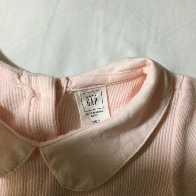 GAP(ギャップ)の専用　GAP 襟付きロンパース　80 キッズ/ベビー/マタニティのベビー服(~85cm)(ロンパース)の商品写真