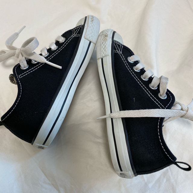 CONVERSE(コンバース)のconverse 18cm 黒 キッズ/ベビー/マタニティのキッズ靴/シューズ(15cm~)(スニーカー)の商品写真