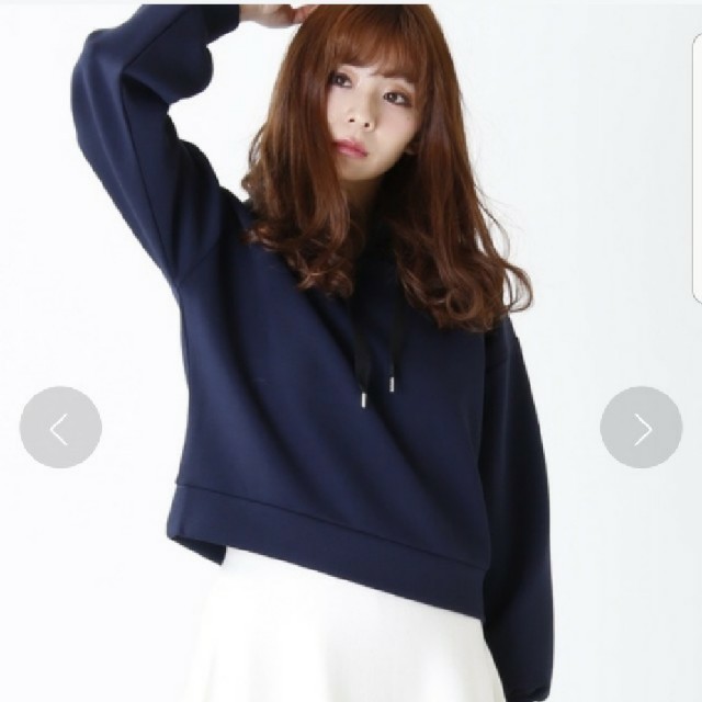 M.deux(エムドゥー)の【葛岡碧さん着用♡】エムドゥ カタログ掲載パーカー レディースのトップス(パーカー)の商品写真