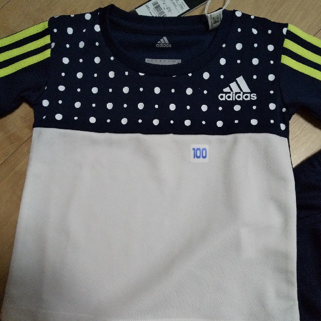 adidas(アディダス)の新品★アディダス   ジャージ上下 キッズ/ベビー/マタニティのキッズ服女の子用(90cm~)(ジャケット/上着)の商品写真