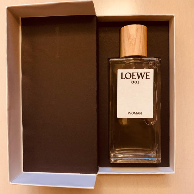 LOEWE(ロエベ)のLOEWE 001 WOOWAN Eau de Parfum 100m ロエベ コスメ/美容の香水(香水(女性用))の商品写真