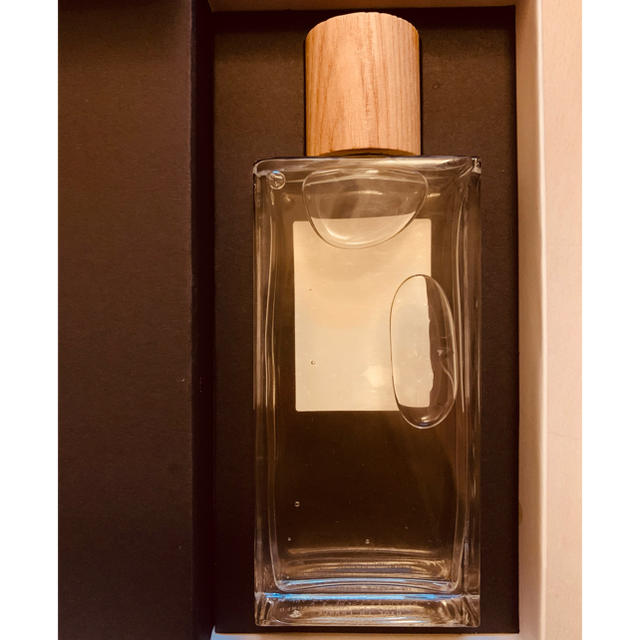 LOEWE(ロエベ)のLOEWE 001 WOOWAN Eau de Parfum 100m ロエベ コスメ/美容の香水(香水(女性用))の商品写真