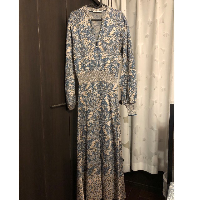 【試着のみ】ZARA ジャカードワンピース S