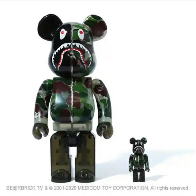 A BATHING APE(アベイシングエイプ)のBE@RBRICK CLEAR ABC CAMO SHARK 100%&400% エンタメ/ホビーのおもちゃ/ぬいぐるみ(キャラクターグッズ)の商品写真