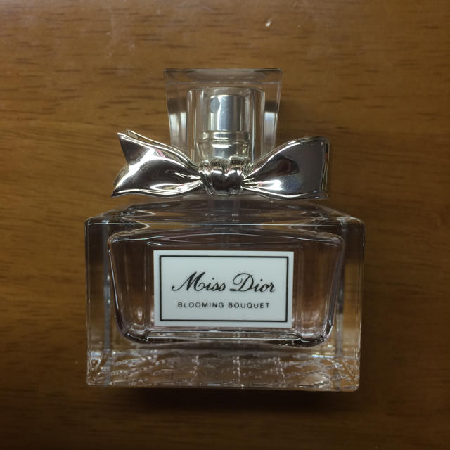 Christian Dior(クリスチャンディオール)のブルーミングブーケ30ml コスメ/美容の香水(香水(女性用))の商品写真